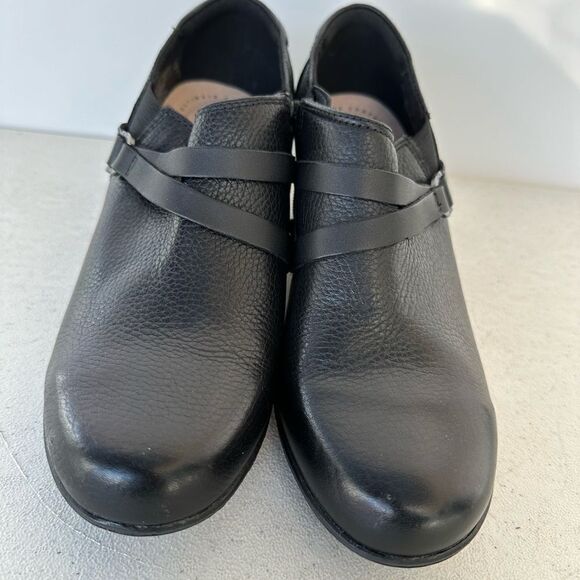 Clarks Valarie 2 May Womens 8 M Black Leather Side Zip Block Heel Ankle Bootie - Picture 3 of 9